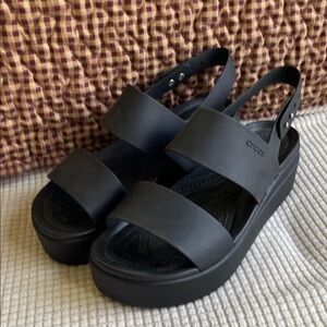 CROCS Women's Black Slingback Sandals